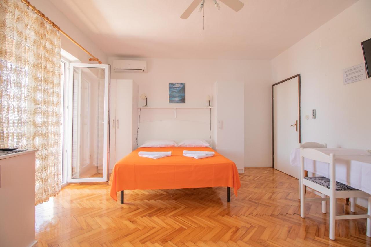 Plaza 1 Hotell Sveti Juraj Exteriör bild